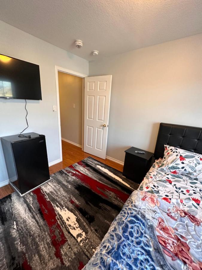 Cmoney Beautiful Home 2 Brampton Kültér fotó