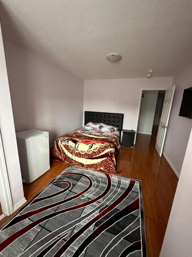 Cmoney Beautiful Home 2 Brampton Kültér fotó