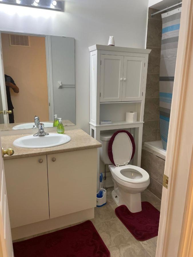 Cmoney Beautiful Home 2 Brampton Kültér fotó